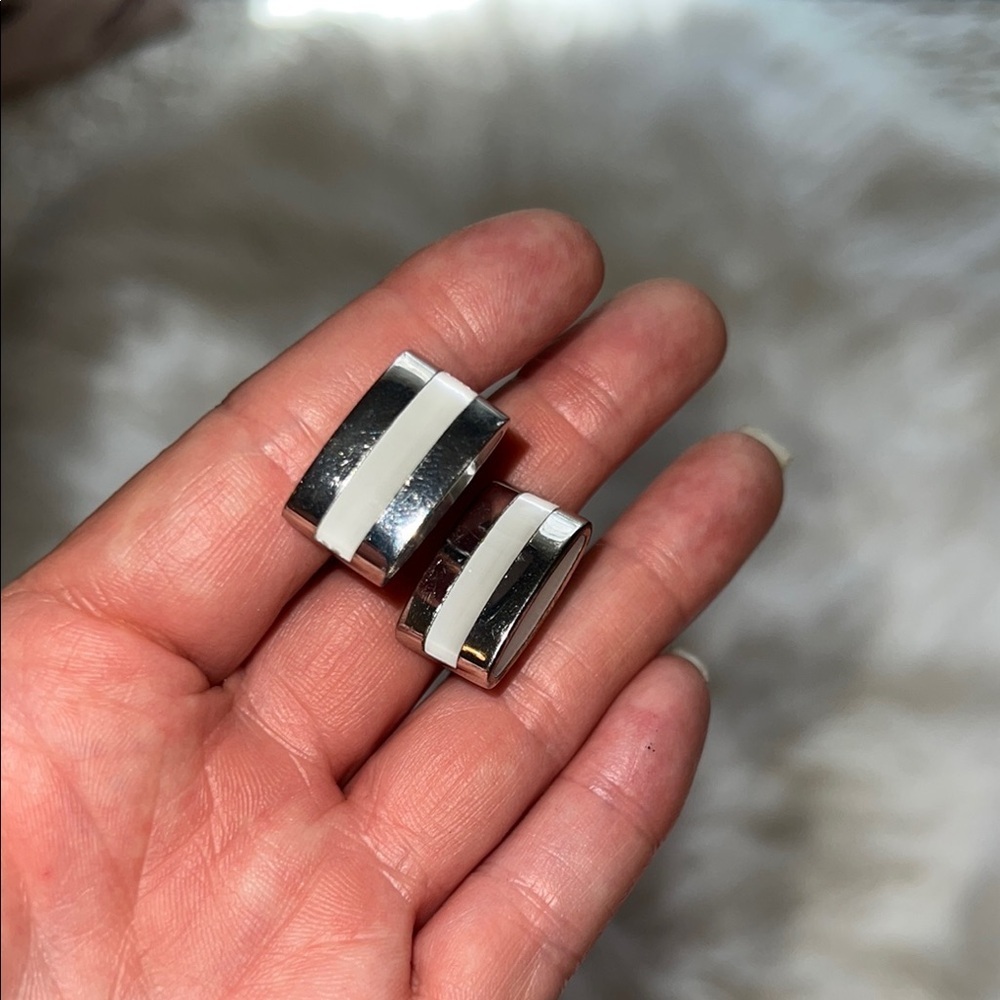Thomas Pink Silver Mother of Pearl Cuff Links